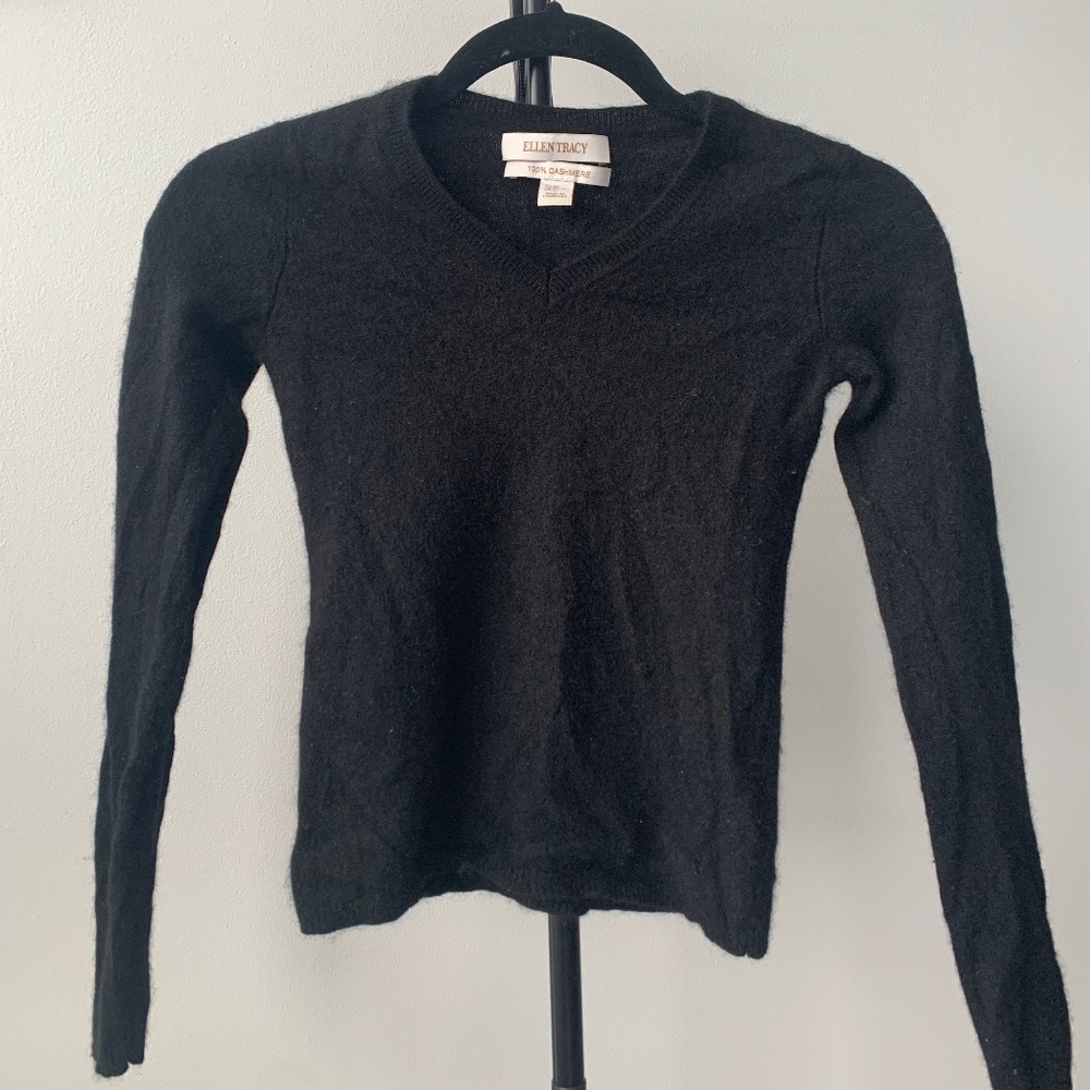 V neck cashmere sweater